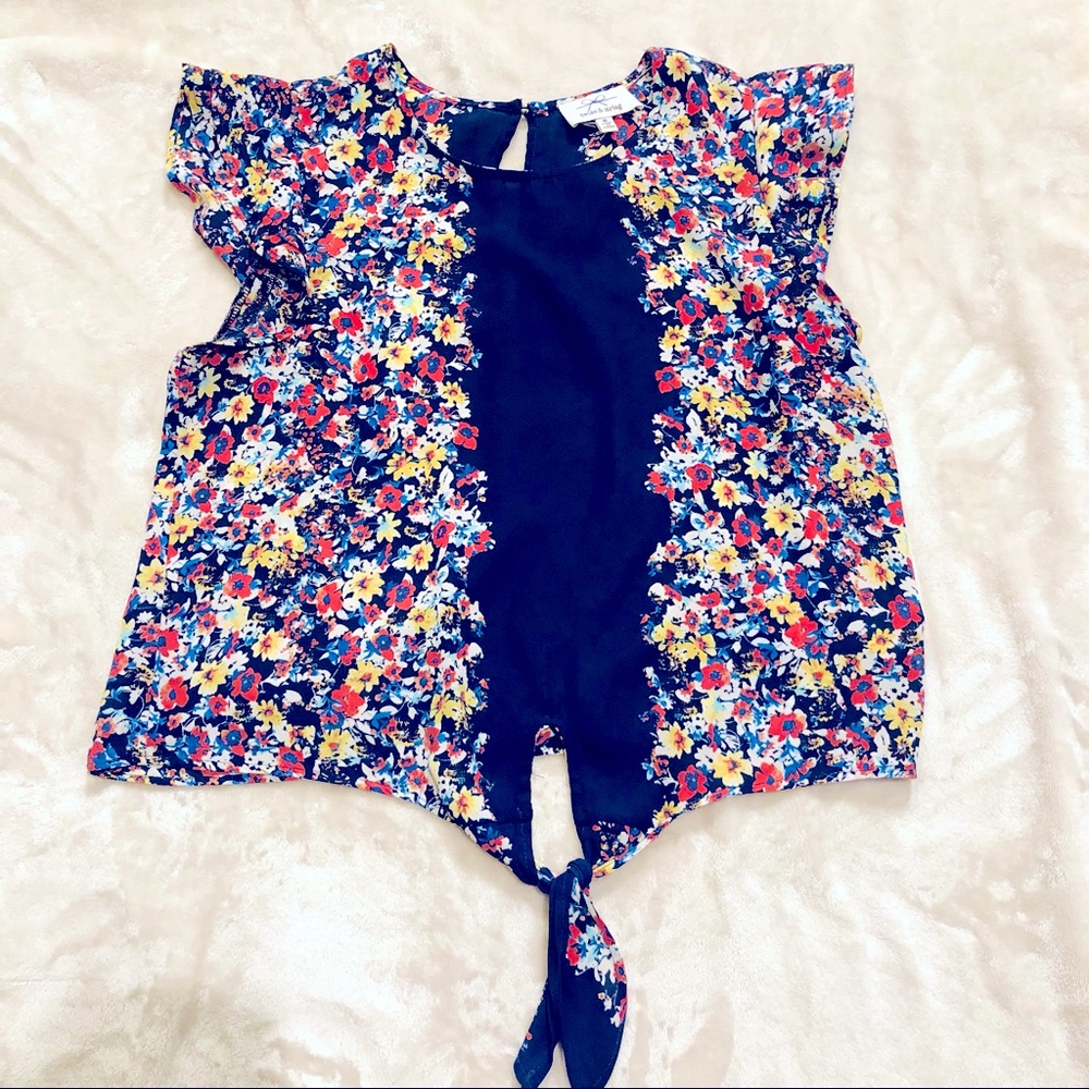 Floral pattern blouse